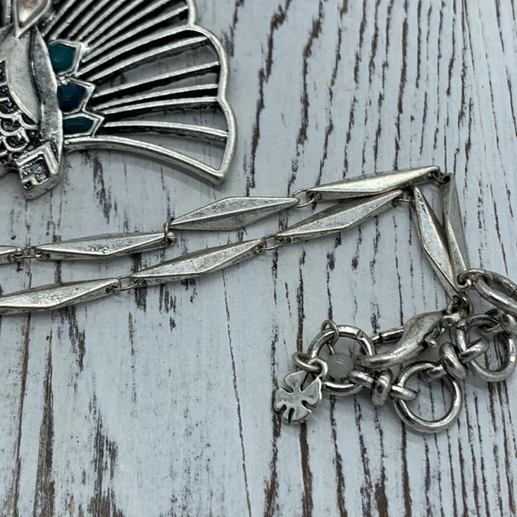 🦚 Super unique and fun Lucky Brand peacock necklace! 🦚 - Picture 6 of 15